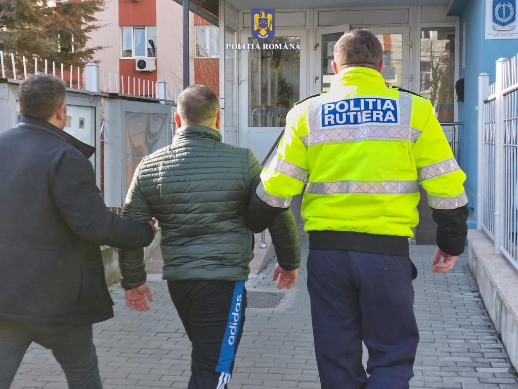 Cei patru bărbați acuzați de răpirea fetei de 14 ani au fost prinși de polițiști. Luminița nu a fost încă găsită