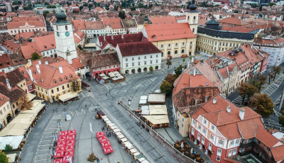 Revista Elle, Italia, invită turiștii în Sibiu: ”Unul dintre cele mai frumoase orașe din România, cu un patrimoniu arhitectural unic și capitala Transilvaniei”