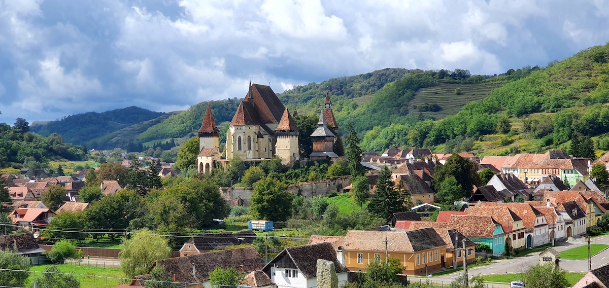 CNN recomandă Festivalul Verzei din Moșna, italienii Biertanul, iar spaniolii, Sibiul. ”Multe localități păstrează tradiția de a sărbători recolta cu festivaluri locale”
