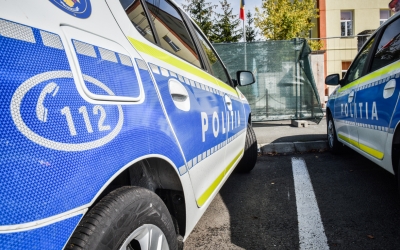 O șoferiță din Avrig a intrat pe contrasens și a lovit o mașină condusă de un tânăr de 21 de ani