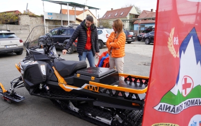 Snowmobil de peste 16.000 de euro pentru Salvamont Sibiu. Va deservi pârtia Oncești