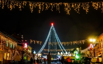 Iluminatul festiv din Cisnădie se aprinde în 5 decembrie