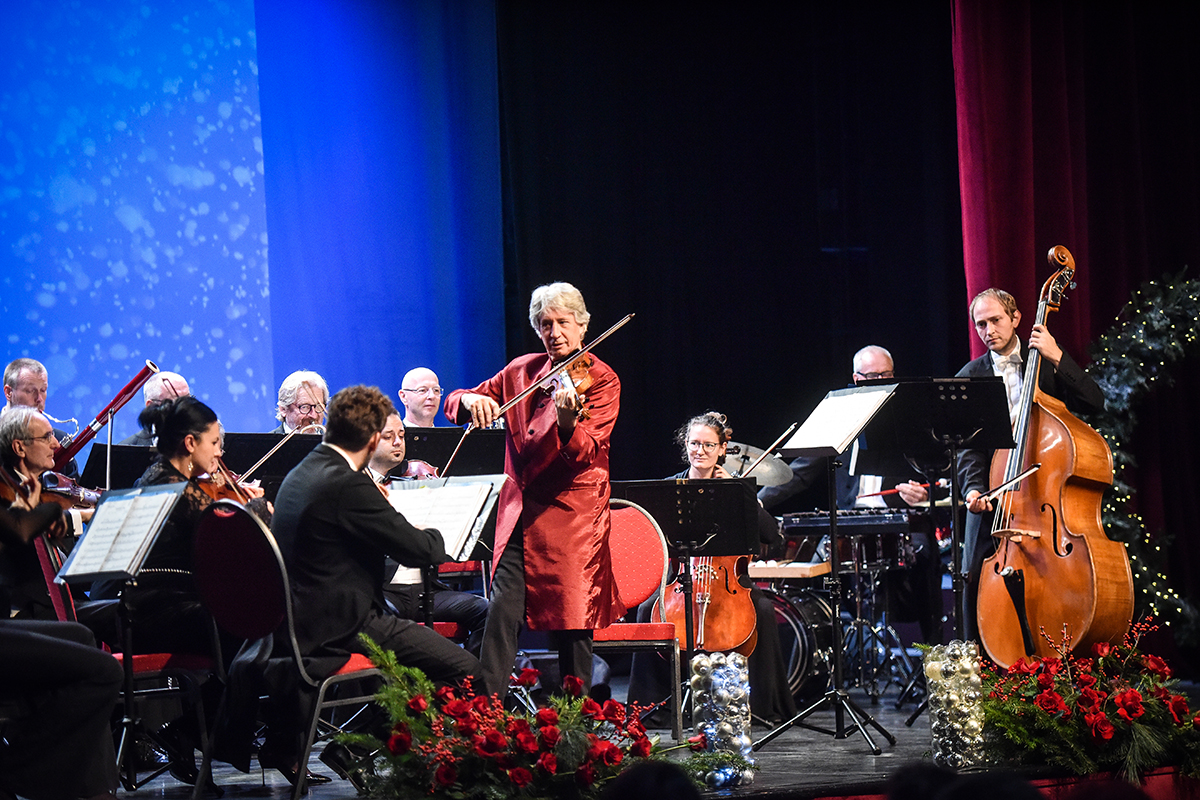 S-au pus în vânzare biletele pentru Concertul de Crăciun „Johann Strauss Ensemble”. „Ne dorim ca acest concert să aducă magia sărbătorilor de iarnă în inimile tuturor”
