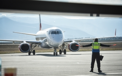 Oportunități pentru Aeroportul Sibiu, generate de intrarea în Schengen: Putem deveni punct de aterizare pentru marfa care vine din Asia. ”Costurile sunt semnificativ mai mici”