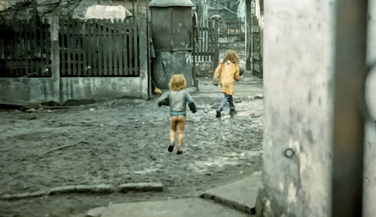 Scrisoarea de adio a unui primar sibian: ”Când am ajuns în primărie, șomajul era de 68% în oraș”. ”Oamenii au vândut țevile de canalizare, au vândut caloriferele din case”