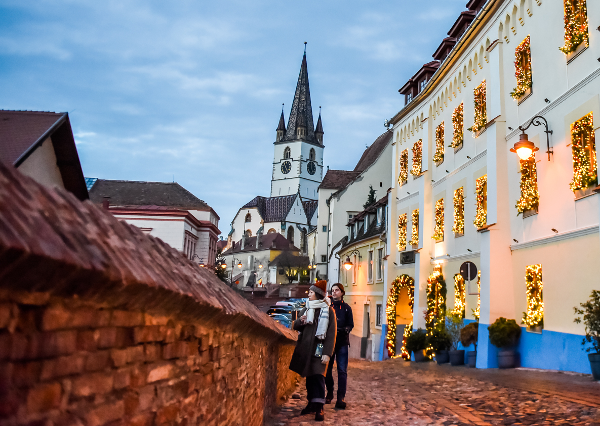 Vremea de Crăciun în Sibiu: va ploua ziua și va ninge noaptea. Între 4 și 10 grade Celsius