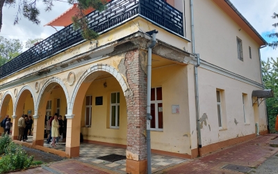S-a deschis anchetă internă la DGSAPC Sibiu după ce cinci minori s-au tăiat pe mâini cu un ciob de sticlă
