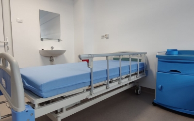 Peste 80 de paturi noi și performante au fost achiziționate pentru mai multe secții ale Spitalului Județean