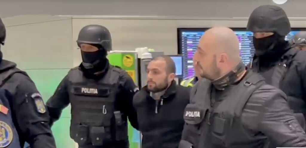 Unul dintre suspecții în cazul uciderii omului de afaceri sibian Adrian Kreiner a fost adus în ţară sub pază
