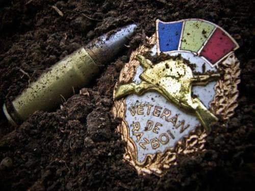 A fost înmormântat cu onoruri militare Nicolae Dobrin, veteranul din Arpașu de Jos . În Sibiu au mai rămas doar 9 veterani de război