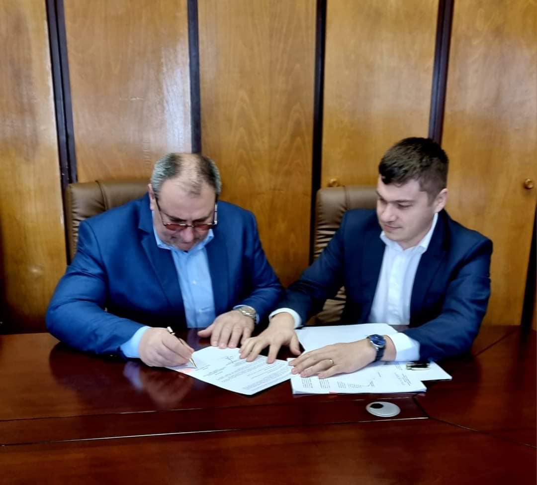 Primăria Cârțișoara a semnat primele contracte de finanțare din anul 2023. Se asfaltează drumul dintre Cârțișoara și Arpașu de Jos și se renovează clădirea primăriei