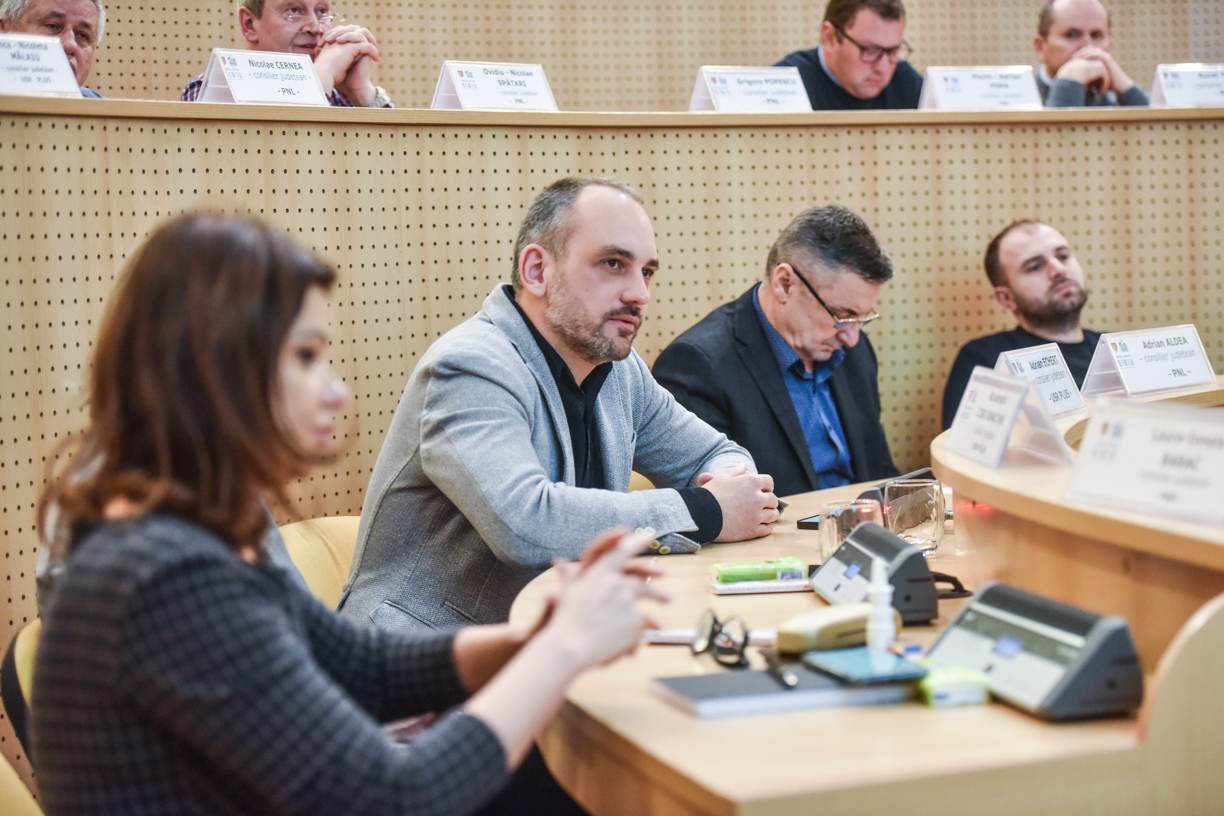 Consiliul Județean: FDGR, USR și PSD au blocat proiectul PNL de scumpire a gunoaielor la groapa de la Cristian