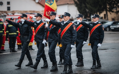 90 de ani de Protecție Civilă în România, sărbătoriți de ISU Sibiu: Pompierii au în ADN să alerge spre locurile dinspre care majoritatea oamenilor se grăbesc să se îndepărteze