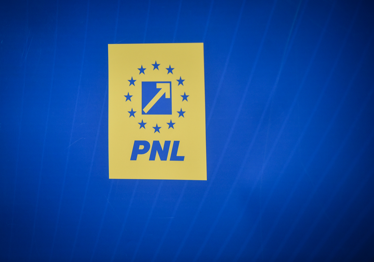 Raluca Turcan are un sondaj și dă termene: ”PNL este cel mai credibil în rândul sibienilor”