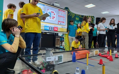 Needitat: Bătălie națională între roboți la Sibiu. Cât entuziasm au copiii care i-au creat