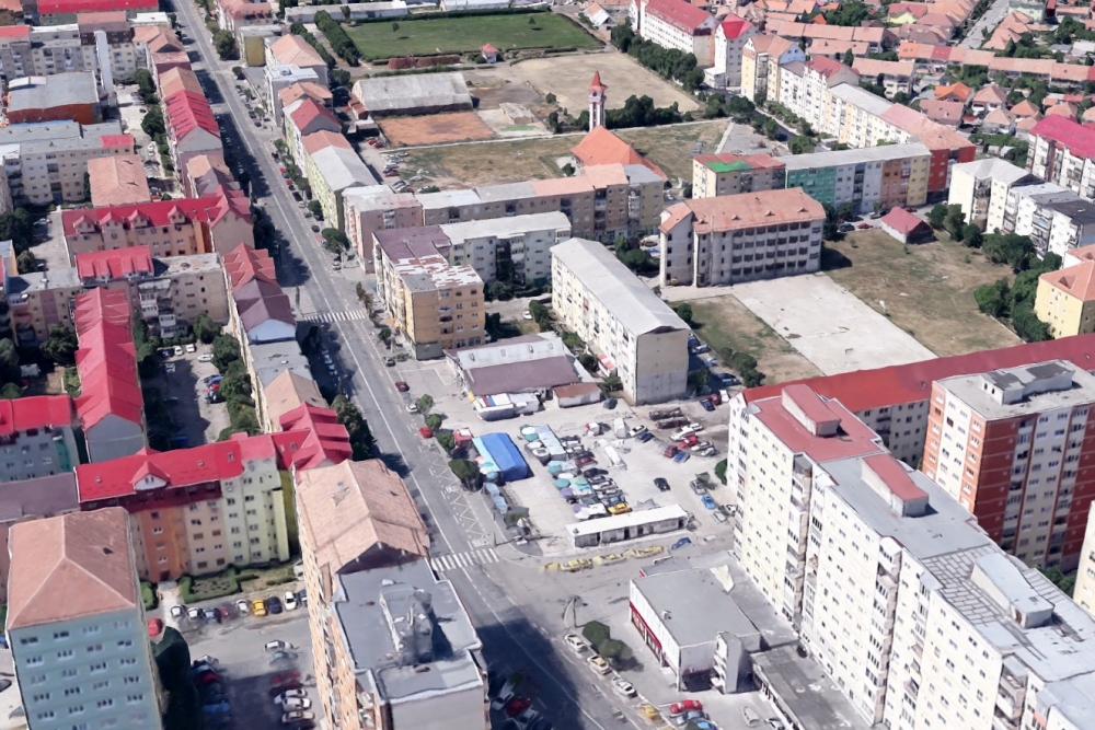 Concluziile dezbaterii publice privind noua parcare supraetajată din Vasile Aaron. Cetățean: ”Traficul nu se rezolvă oferind și mai multe comodităţi autovehiculelor personale”