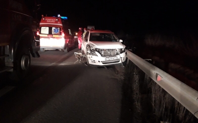 Microbuz implicat noaptea trecut într-un accident pe autostradă, în zona Săliște: 11 victime, dintre care 8 minori