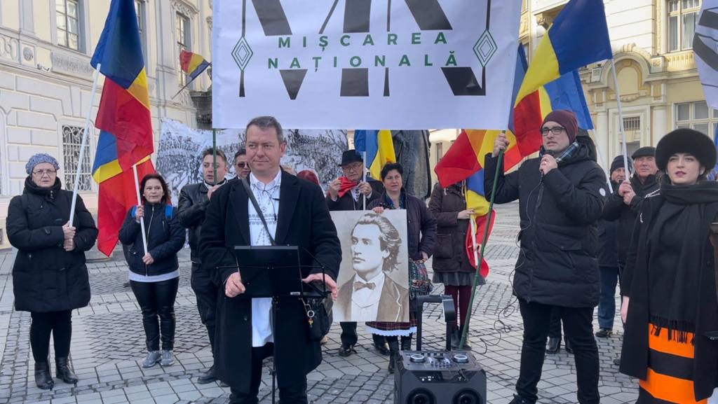 Mișcare politică extremistă în Piața Mare, cu simboluri ale propagandei rusești: ”Am venit la Sibiu pentru că simbolizează ocupația străină”