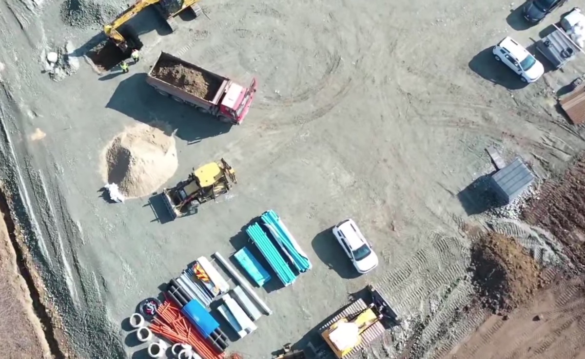 Se lucrează intens pe Autostrada Sibiu – Pitești. 800 de muncitori mobilizați pe secțiunea 5. Porr a început lucrările pe lotul 4