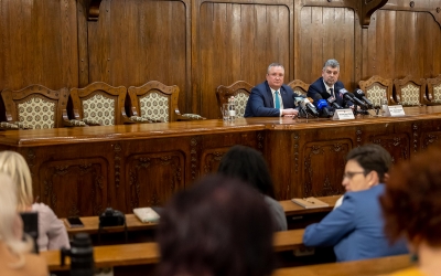 Ciucă: problema interzicerii TikTok pentru instituţiile din România trebuie să constituie un subiect serios de analiză. Ciolacu: cred că numai Senatul are TikTok