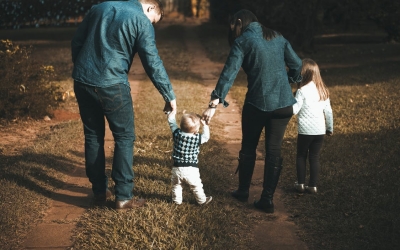 Psihoterapeutul Codruța Răbăgel, despre construirea sănătoasă a relației dintre părinte și copil: Nu reparăm copilul, ci dinamica relației