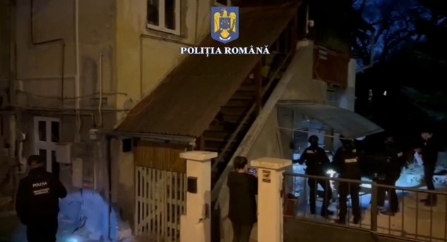 Percheziții la cinci brașoveni care ar fi traficat fete în Sibiu. 3 bărbați și 2 femei ar fi obligat fetele să se prostitueze