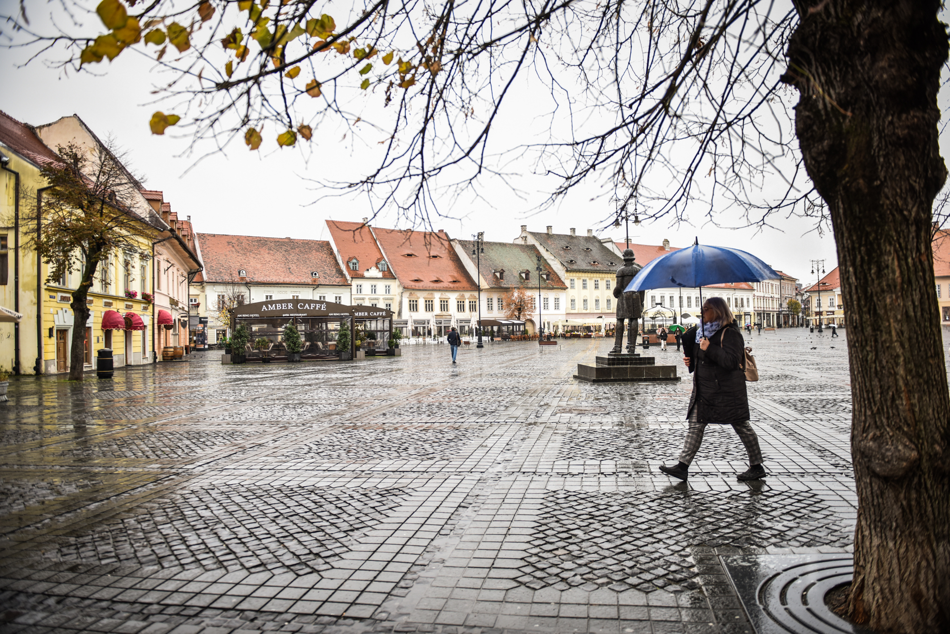 11 grade, miercuri, în Sibiu. Înnorat și ploaie