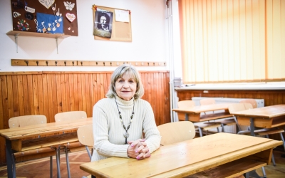 Prof. Maria Deacu, după 43 de ani la catedră: „S-a pierdut cumva deprinderea elevului de a fi pregătit oră de oră. Poate e și vina noastră și a școlii”
