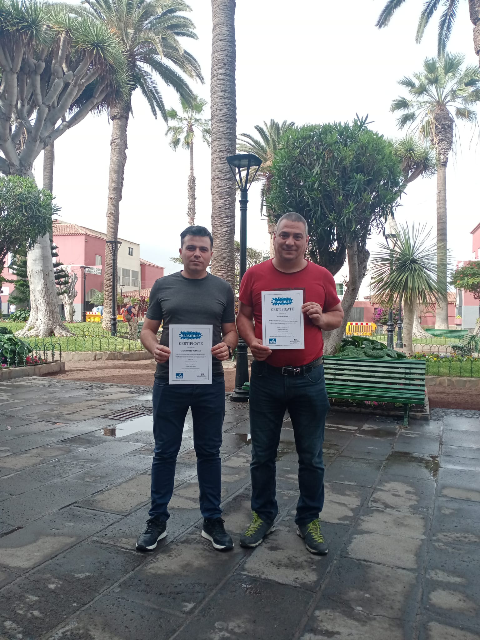 Specializare în Tenerife pentru doi profesori sibieni. Au învățat se lucreze cu zeci de aplicații menite să îmbunătățească procesul de educație