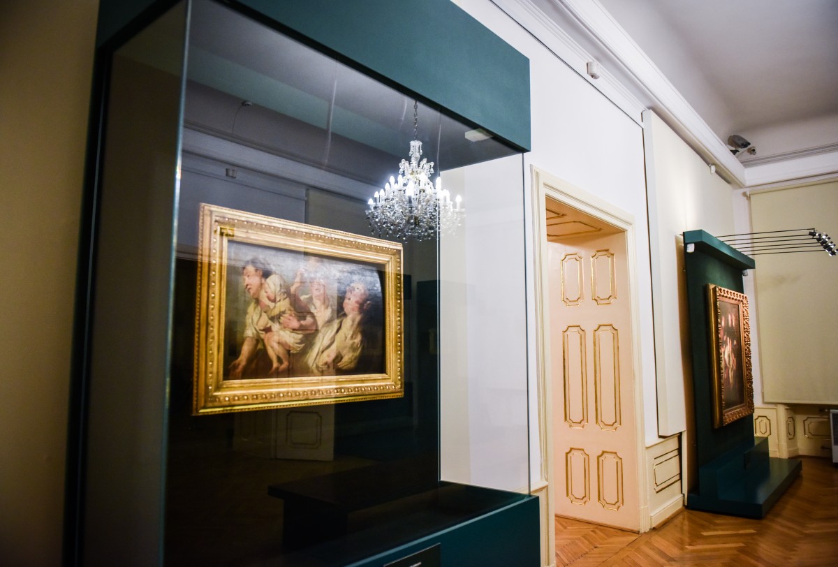 Tablourile de la Muzeul Brukenthal, expuse într-o galerie din București, asigurate cu 75 de milioane de dolari. ”Sunt asigurate în Anglia, pentru că valoarea (...) nu poate fi suportată de brokerii locali”