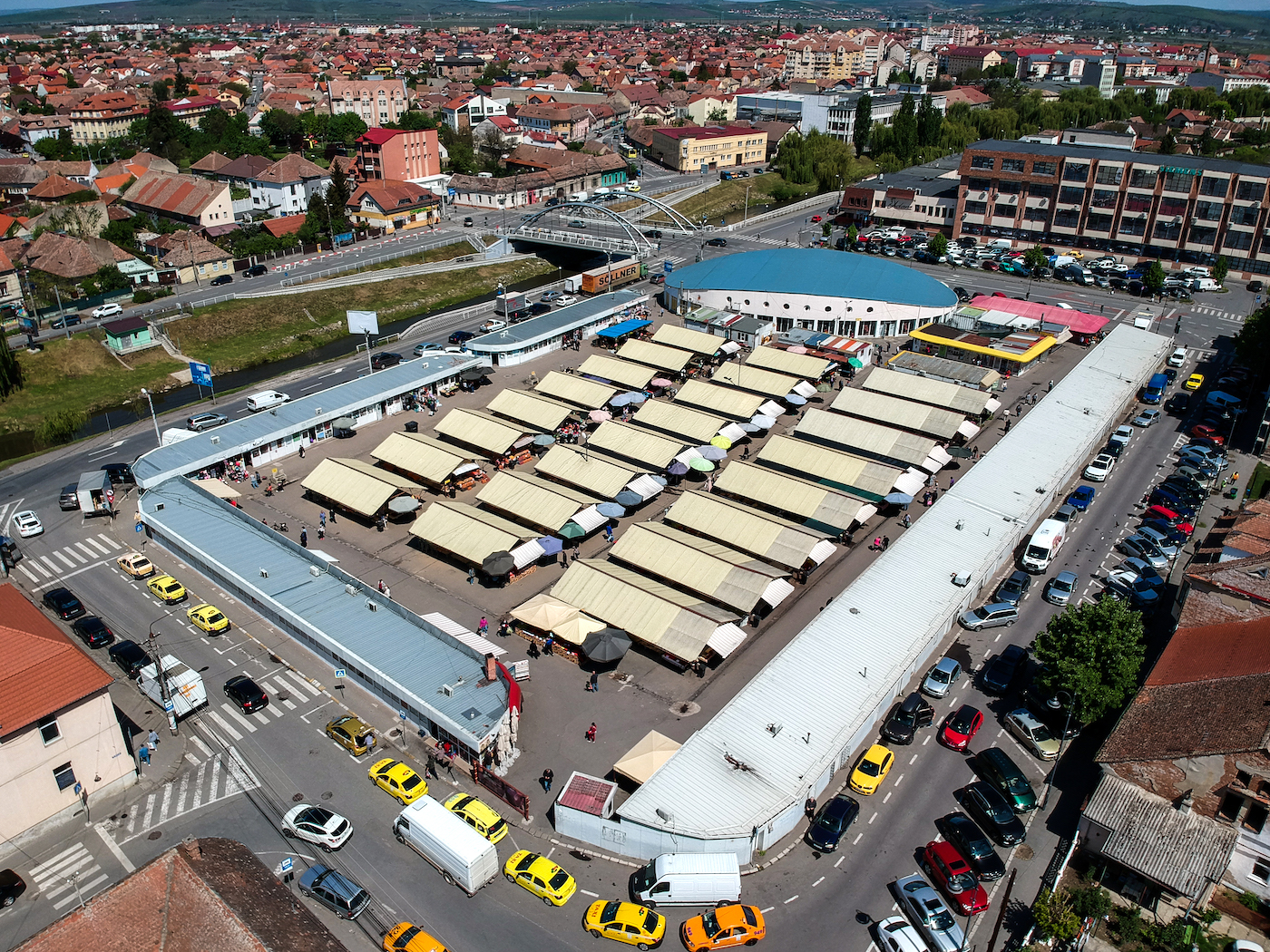 Viitoarea nouă piață / parcare Cibin, gândită după normative vechi de un sfert de veac. „Nu se permite coborârea traficului în subteran”