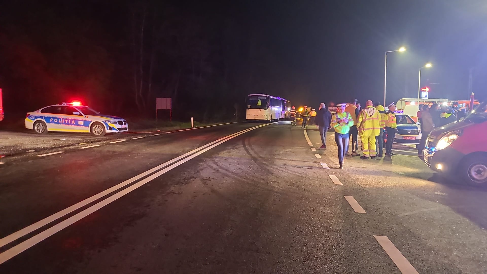 Ministrul Educaţiei: Suntem alături de elevii şi cadrele didactice implicate în accidentul de la Sibiu