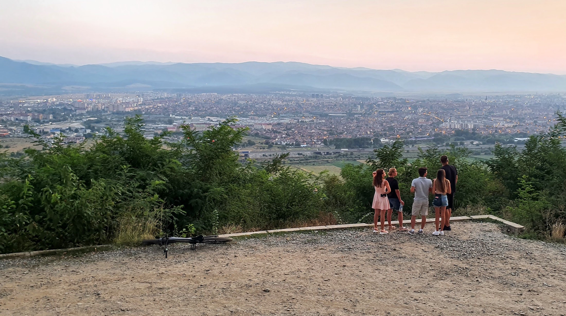 Turiștii cehi sunt interesați de Sibiu, Brașov, Cluj, munți și Delta Dunării. ”Czeching out Romania”, întâlnire a agențiilor de turism la Praga