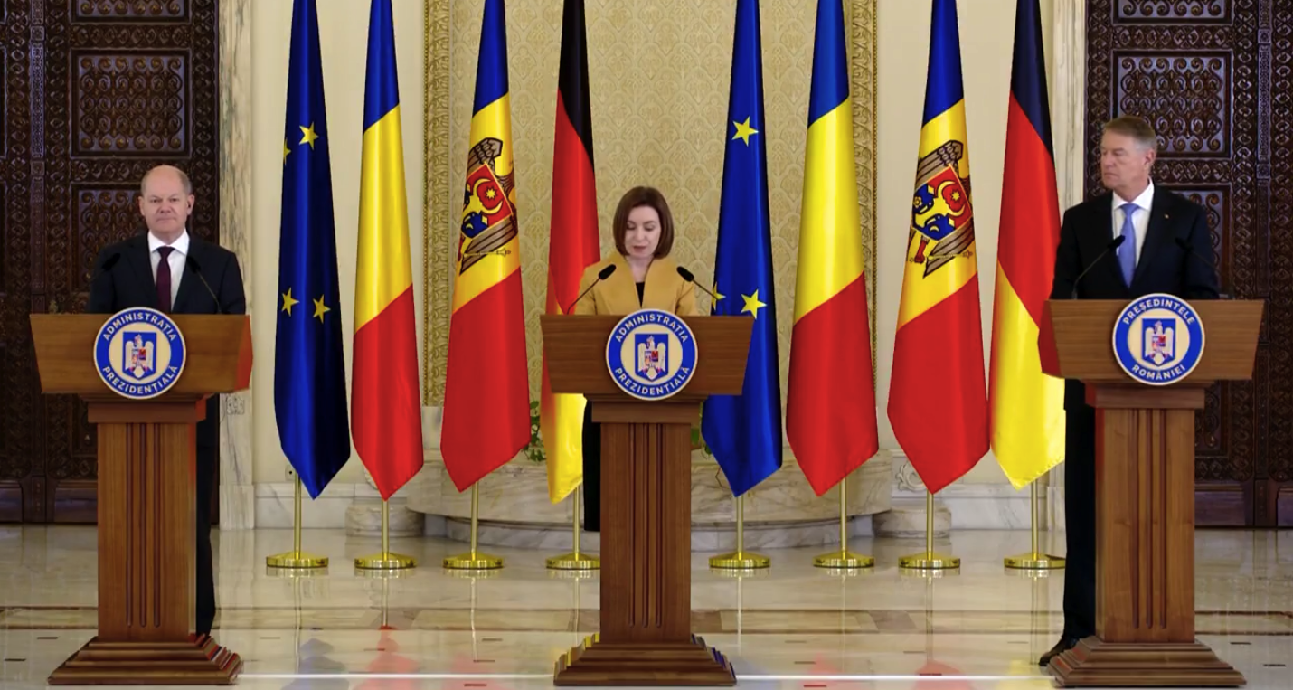 Iohannis: Vom continua să fim ferm şi neabătut alături de Chişinău