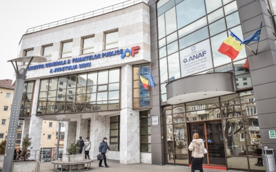 ANAF vrea să recupereze de la sibienii care fac vânzări online aproape un milion de lei. Doi dintre aceștia au avut venituri nedeclarate de peste 4 milioane de lei