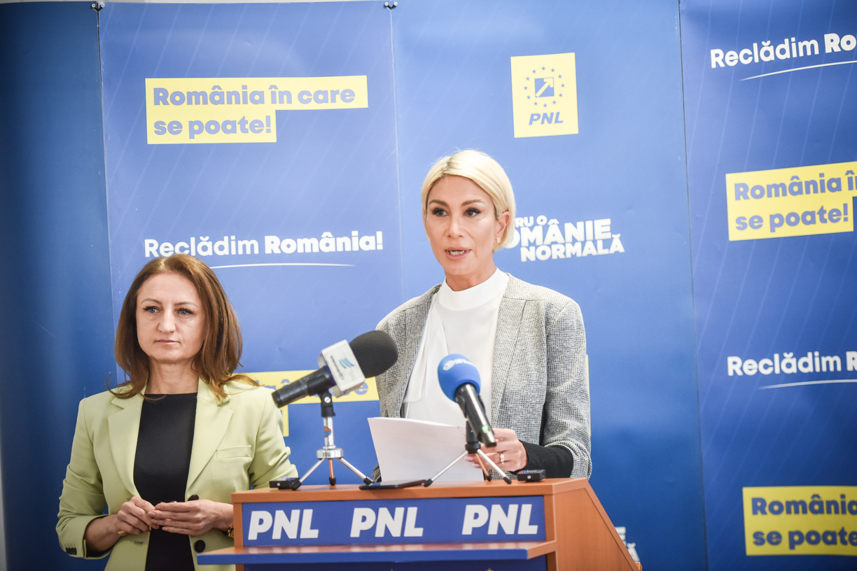 Raluca Turcan critică bugetarii plătiţi de zeci de ori mai bine decât managerii de companii private