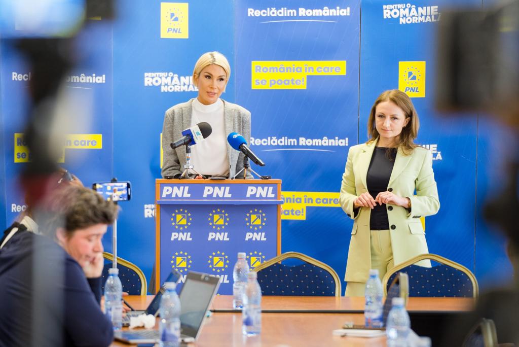 Legile Educației au fost votate în Camera Deputaților. Raluca Turcan: ”Școala va beneficia de o finanțare corectă. Absolvenții își vor găsi un loc pe piața muncii și în societate”