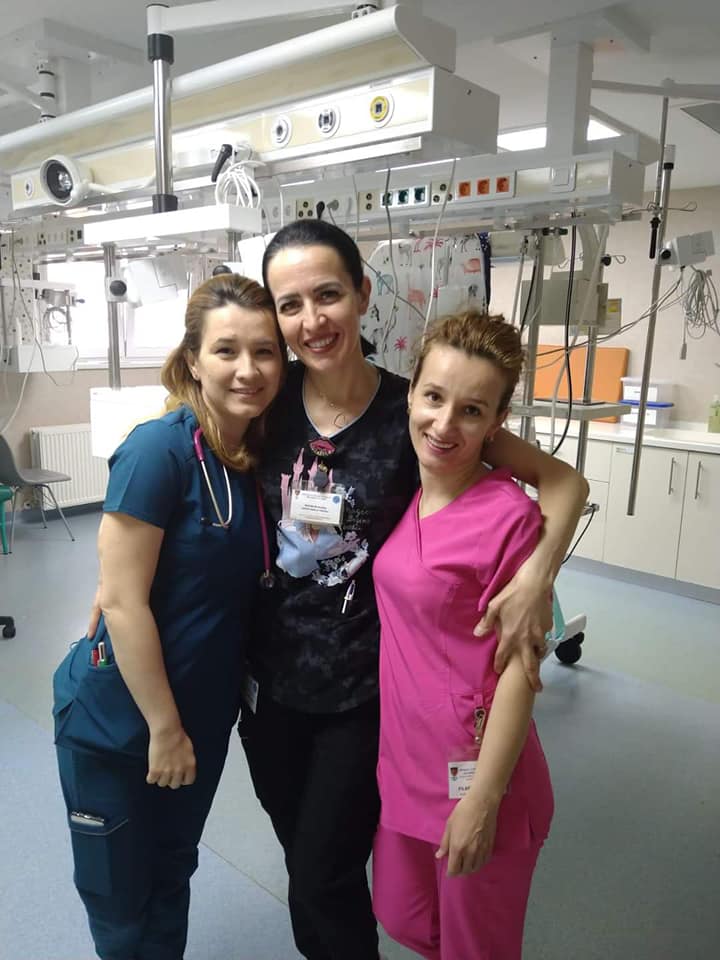 Un medic și două asistente de pe secția de Neonatologie din Sibiu sunt câștigătoarele unui concurs național. Ca premiu vor pleca în Germania