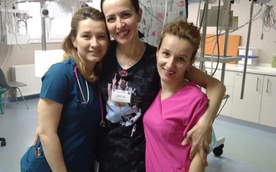 Un medic și două asistente de pe secția de Neonatologie din Sibiu sunt câștigătoarele unui concurs național. Ca premiu vor pleca în Germania