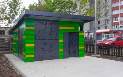 Primele parcări închise pentru biciclete, în Brașov: 60 de lei pe an sau 5 lei pe lună, pentru un loc