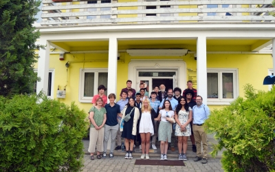 Un grup de profesori și elevi de liceu din SUA au făcut o vizită de documentare la Primăria Copșa Mică