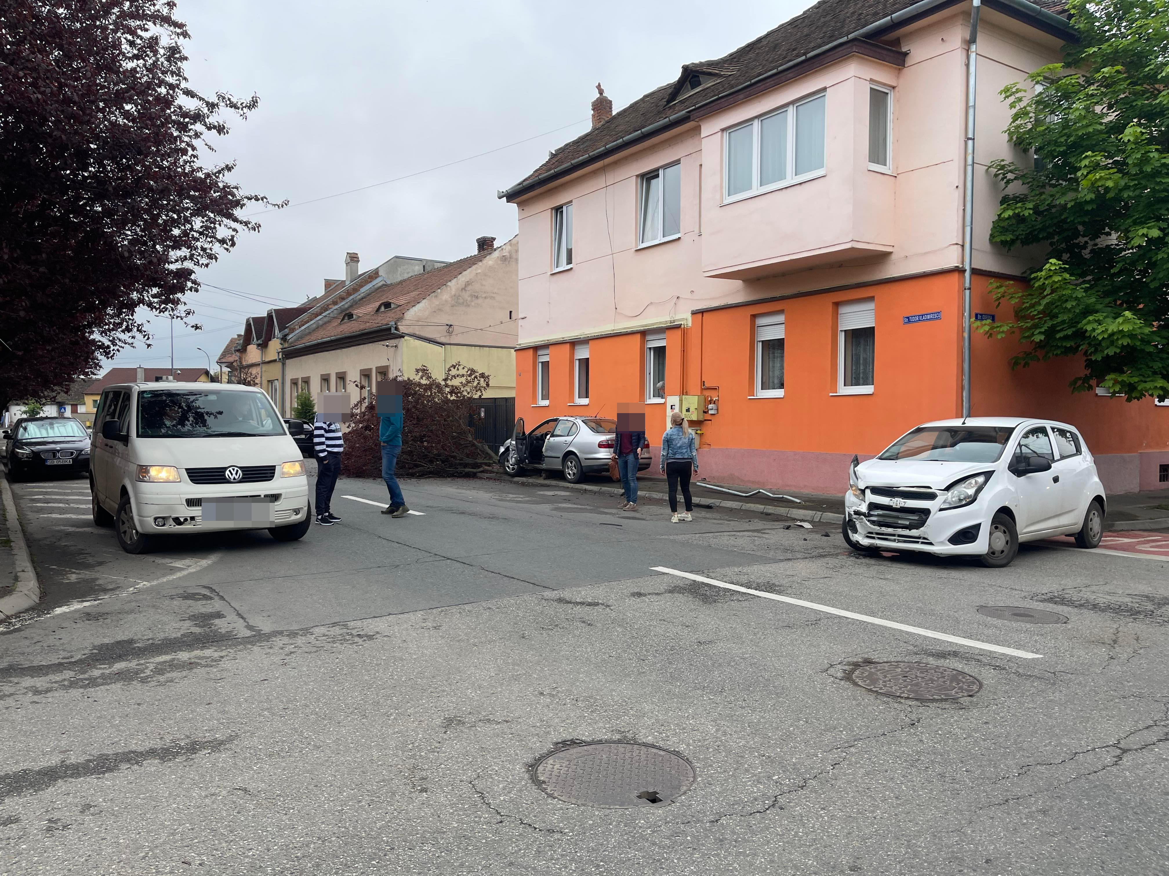 Accident la intersecția străzilor T. Vladimirescu și Odessa. Neacordare de prioritate