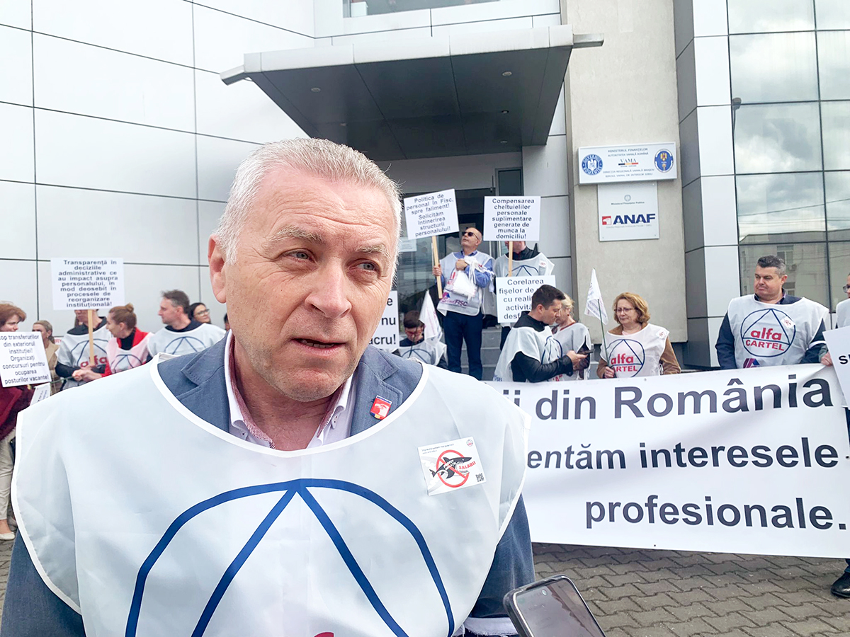 Protestul sindicaliștilor de la Antifraudă Sibiu: Suntem puțini, dar buni. Cerem condiții decente de muncă, statut și salarii corecte