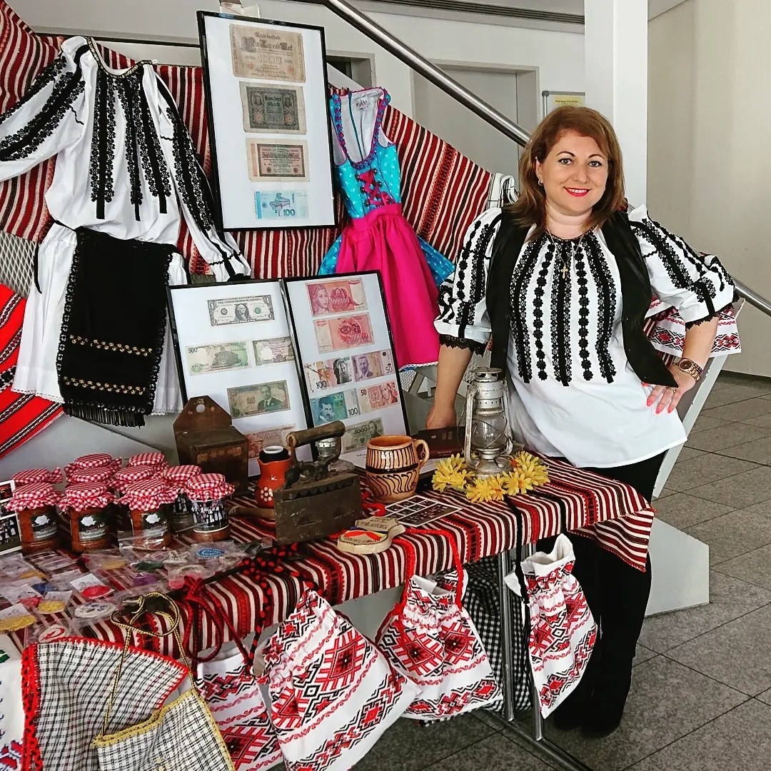 Sibianca Mariana Iulia Filimon, ”Femeia anului” din diaspora în 2022, organizează în Germania prima expoziţie 100% românească de Ziua Universală a Iei