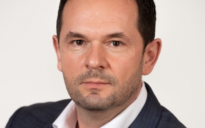 Senatorul Claudiu Mureşan demisionează din USR: Atunci când energia consumata in lupte interne este mai mare decât cea folosită pentru proiecte, e nevoie de o schimbare