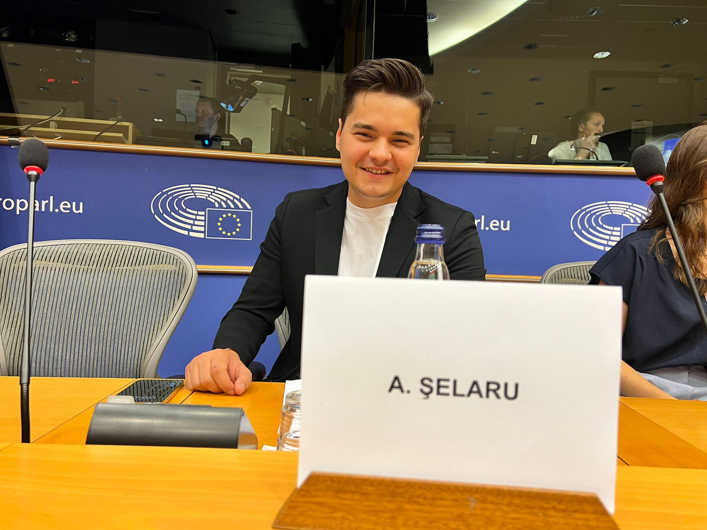 La propunerea lui Nicu Ștefănuță, Selly a vorbit, în Parlamentul European, despre sănătatea mintală a tinerilor
