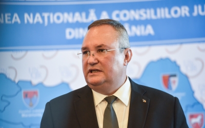 Mesajul premierului Ciucă pentru dascăli, de Ziua Educației: ”Trecem acum printr-un moment de răscruce pentru învăţământul din România”