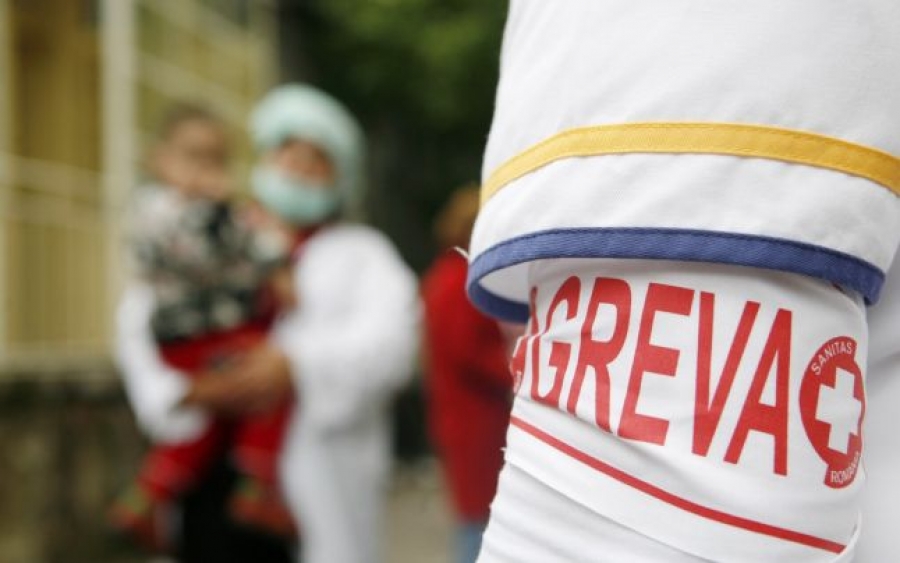 Grevă japoneză în mai multe spitale din Sibiu. Lider de sindicat: „Dacă nu se rezolvă, intrăm în greva de avertisment și apoi în greva generală, ca și învățământul”