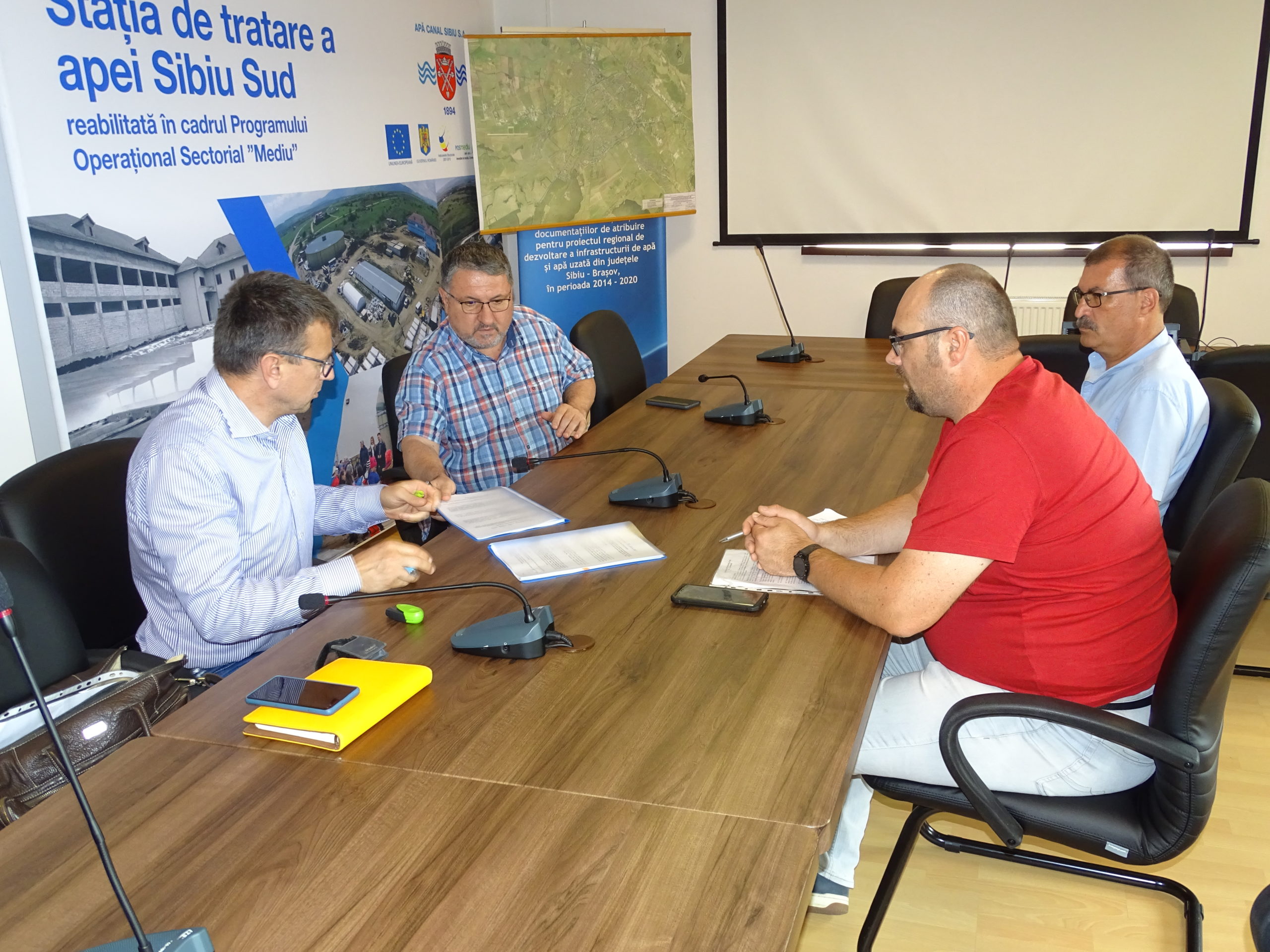 Apă Canal a semnat contractul pentru extinderea rețelelor în 12 localități din jud. Sibiu, investiții de peste 80 de mil. de lei