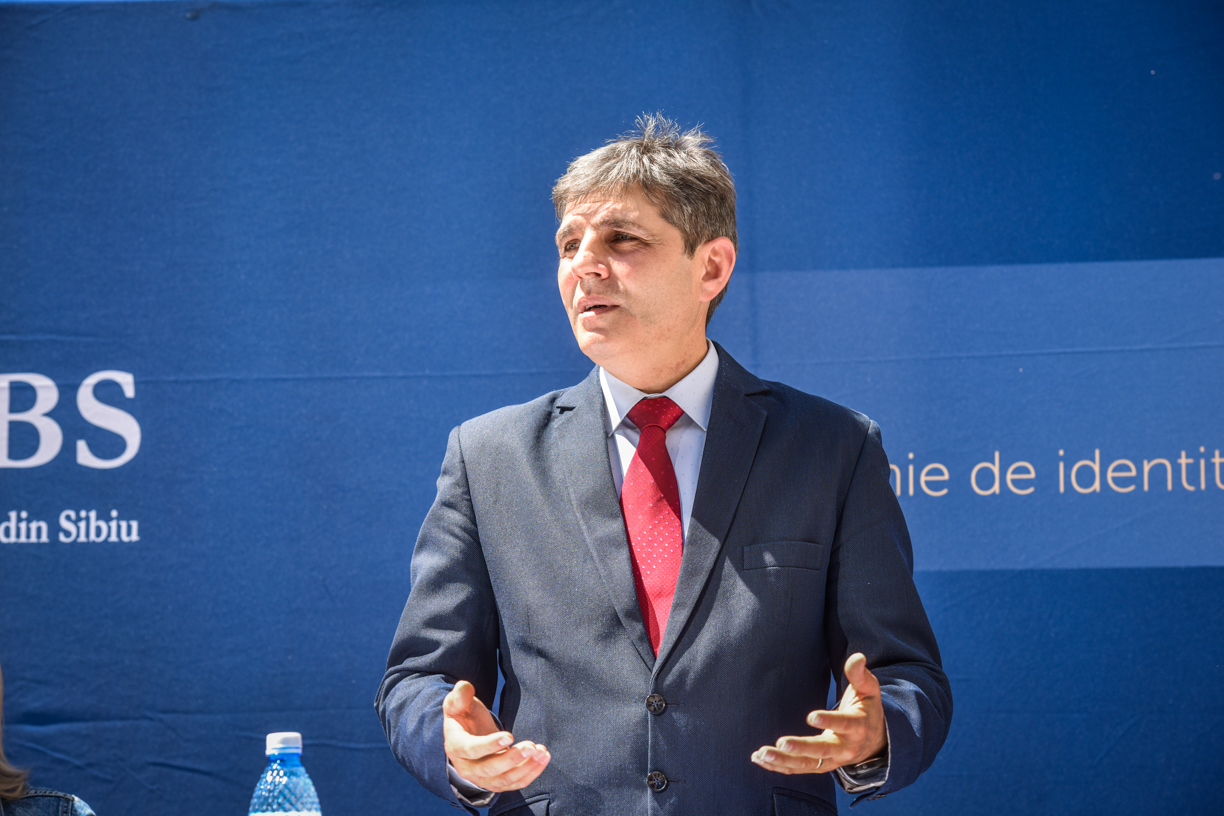 Rectorul ULBS, despre greva din educație. „Poate fi un moment de cotitură pentru viitorul învățământului preuniversitar”